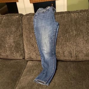 Old navy jeans curvy profile/mid rise